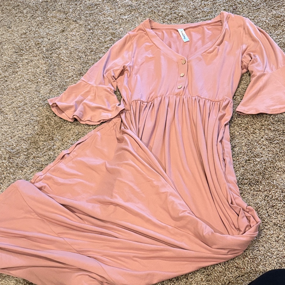 Light mauve maternity nursing maxi dress